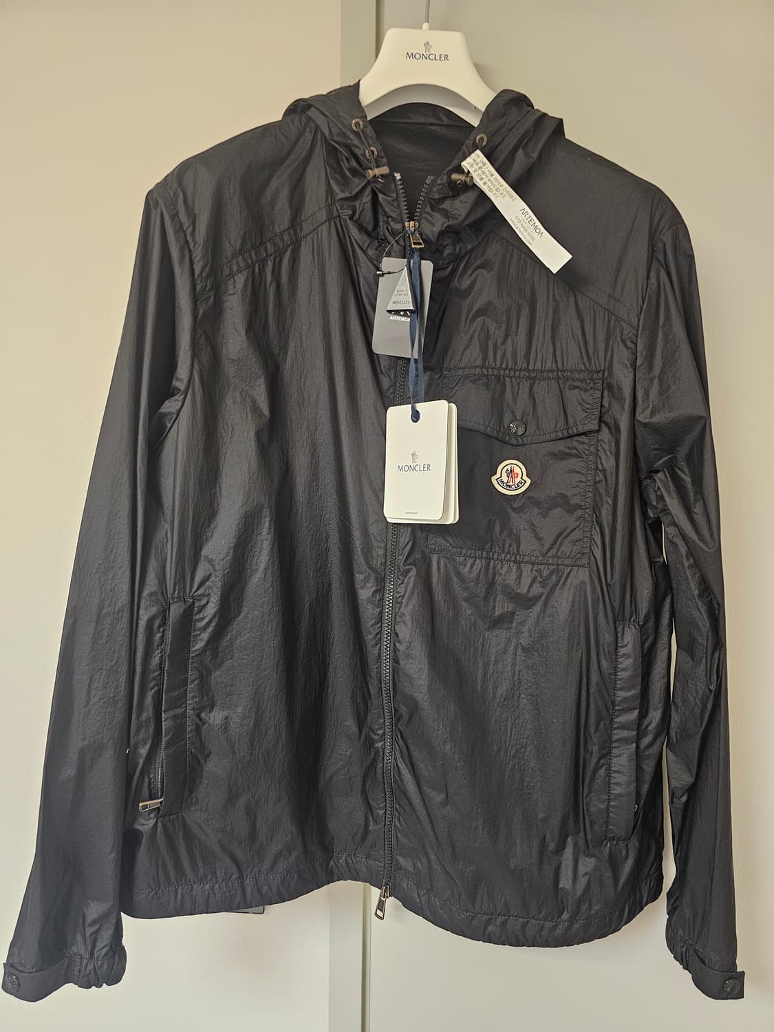 몽클레어 사마카르 바람막이 블랙 5 상품이미지2