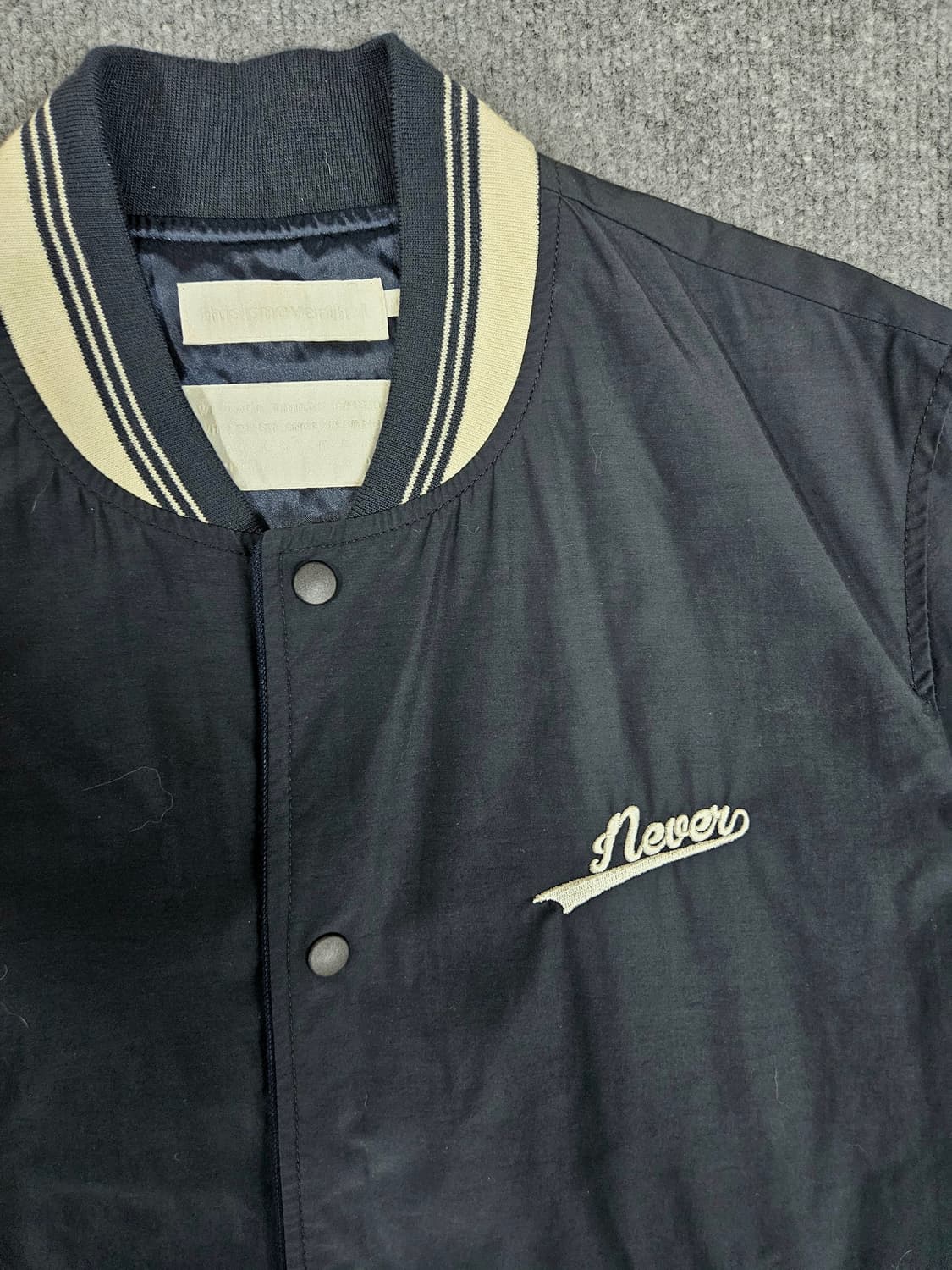 디스이즈네버뎃 바시티 자켓 네이비(급처) 상품이미지3