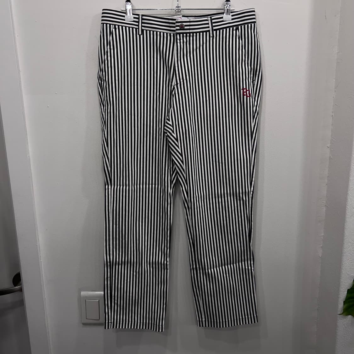 파리게이츠 흑백 스트라이프 코튼 바이커팬츠 상품이미지2