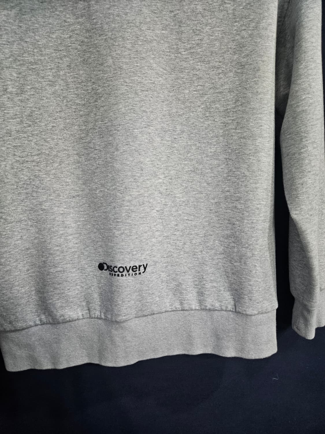 디스커버리 라이트그레이 남성 세미오버핏 95 반집업 포켓 후드티  상품이미지8