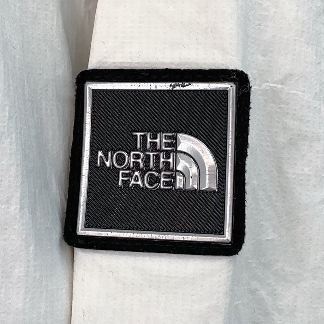 노스페이스 데이 컴팩트 화이트 노벨티 자켓 상품이미지6