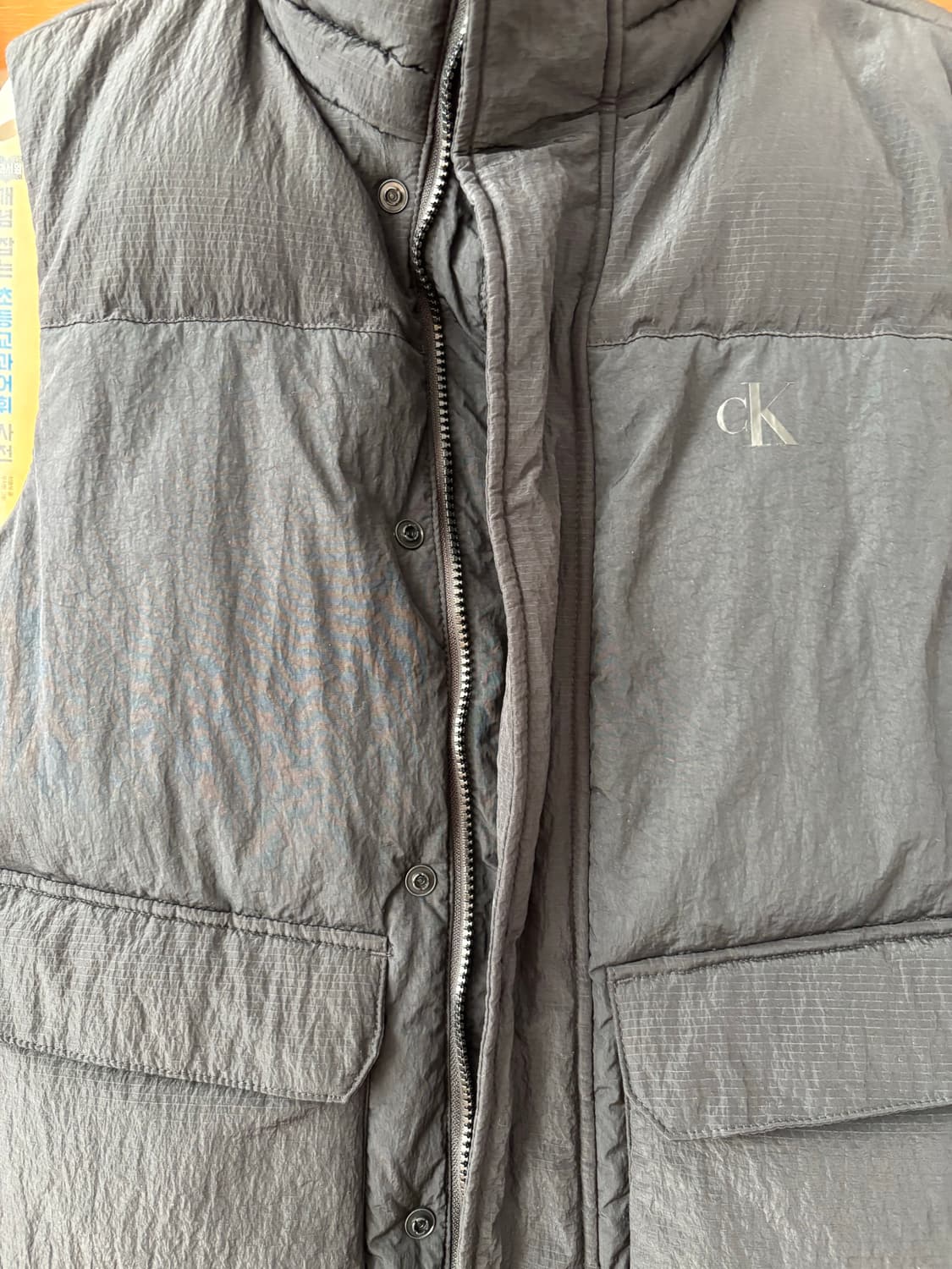 ck 캘빈클라인 패딩조끼 블랙 상품이미지8