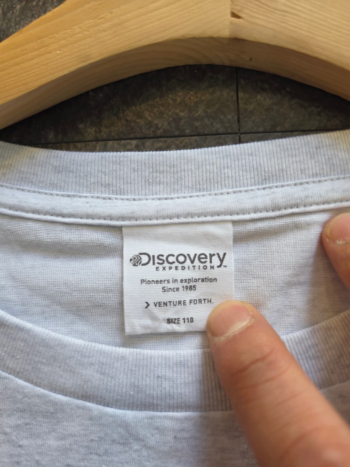 디스커버리 익스페디션 "피크닉등판" 회색 반팔티 XXL 상품이미지3
