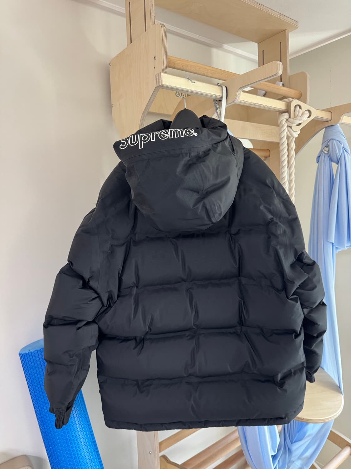 슈프림 고어텍스 700필 다운 패딩 파카 M 상품이미지3