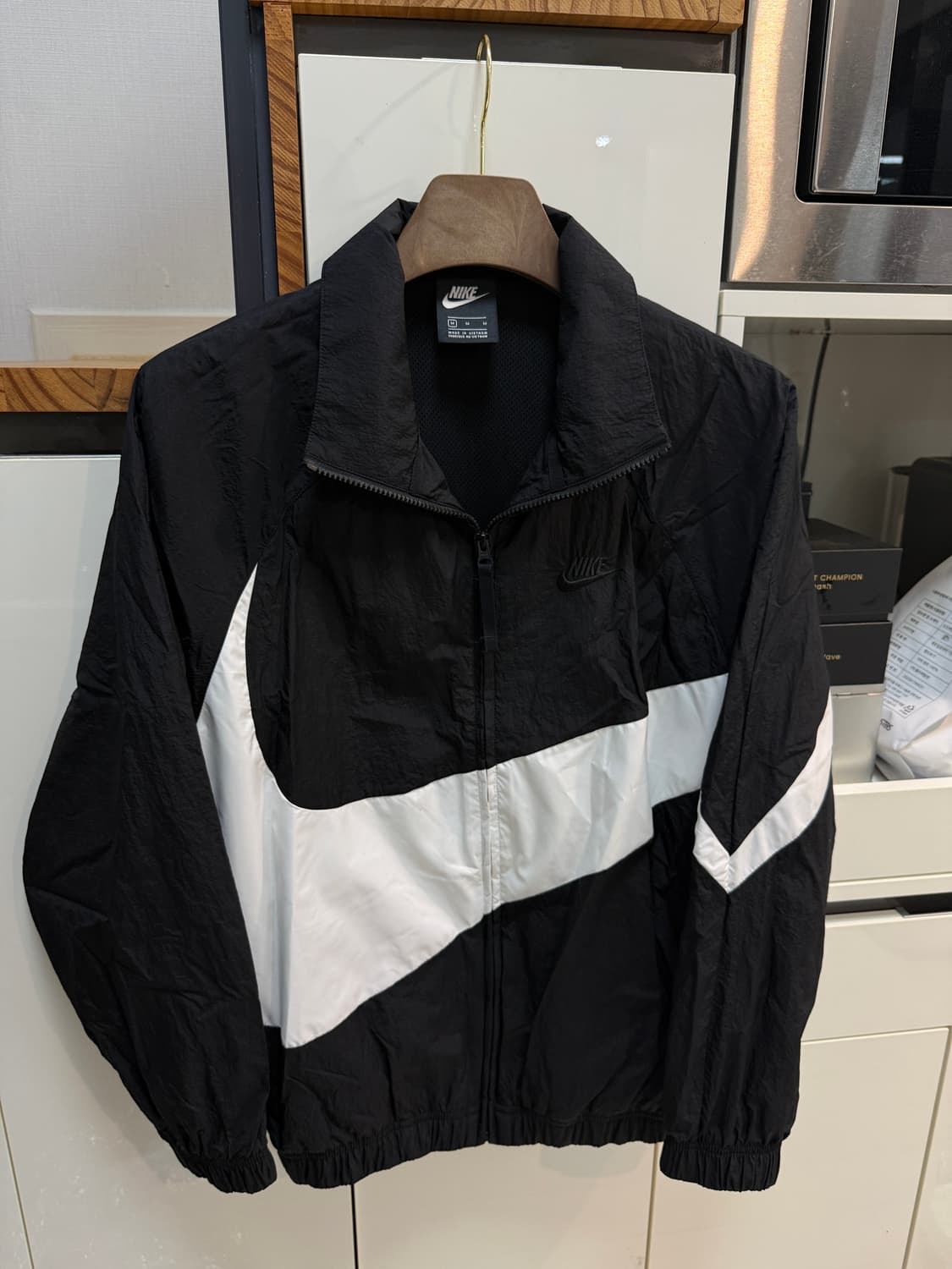 나이키 스우시 우븐 자켓 M사이즈 판매합니다 ! 상품이미지1