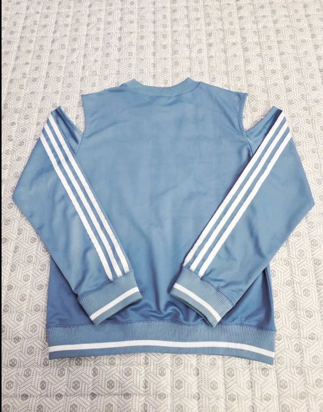 아디다스 콜드 숄더 트레포일 스웻셔츠~55 상품이미지4