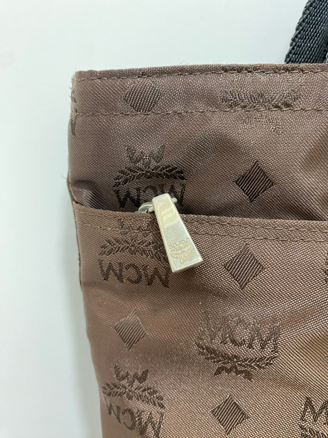 MCM 숄더 패브릭백 상품이미지3