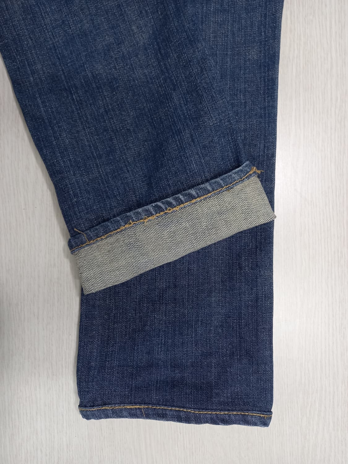 26 GUESS Kor 골반 워싱 스판 슬림일자진 26-610 상품이미지6