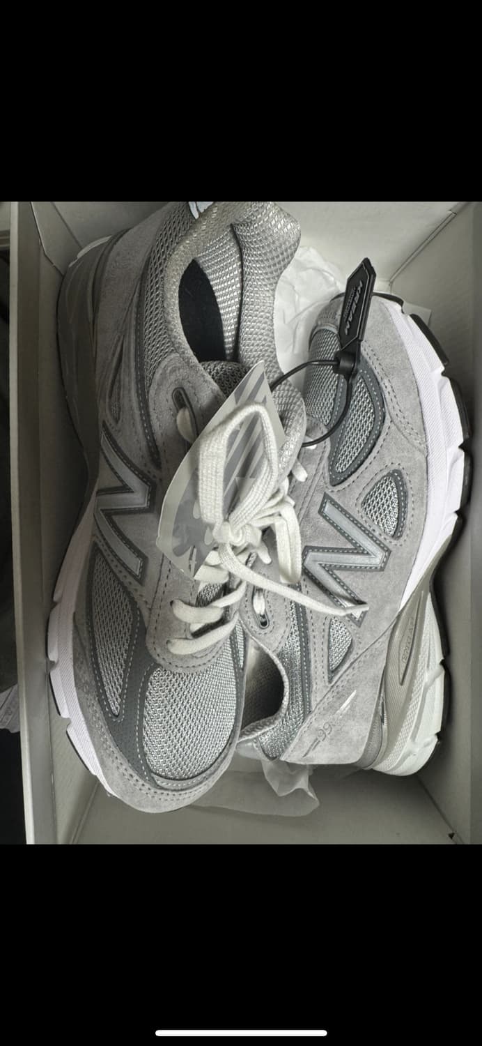 990v4 그레이 255 사이즈(새상품) 상품이미지1