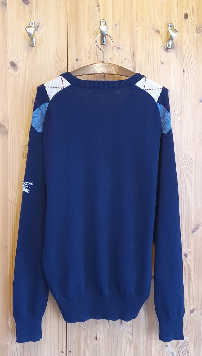 100.버버리 캐시미어 브이넥 니트 상품이미지2