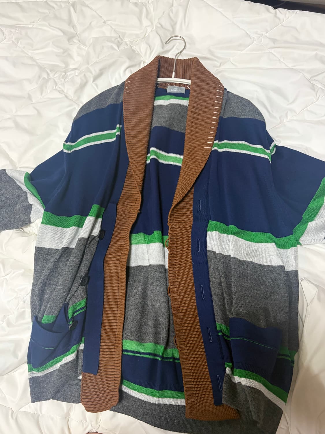 컬러비컨 가디건 판매합니다 상품이미지1