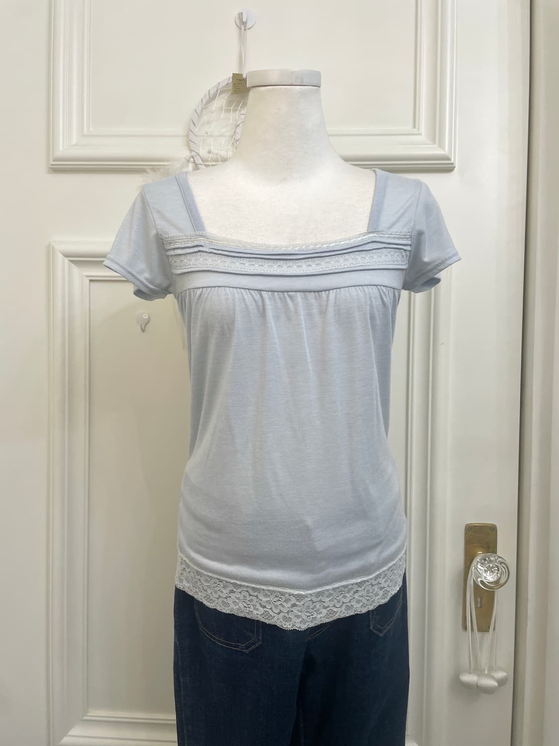 sky-blue lace trimming half top(size-L) 상품이미지1