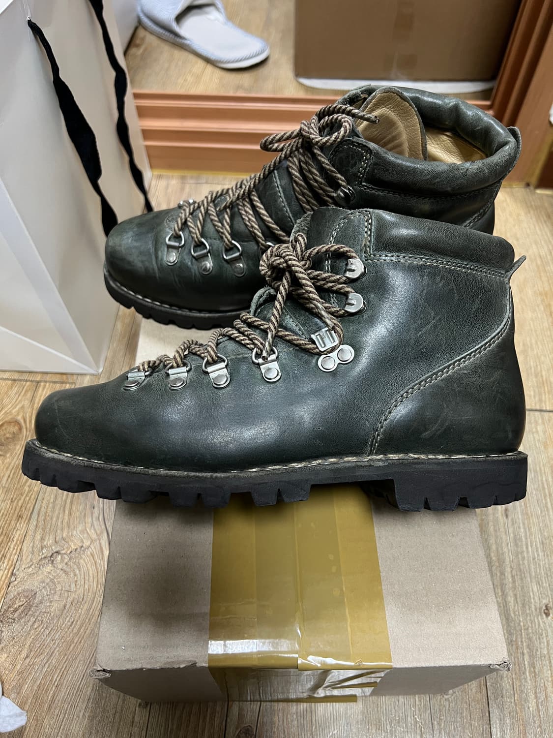 택포40) 파라부트 아보리아즈 그린 UK6 250 마운틴슈즈 상품이미지3