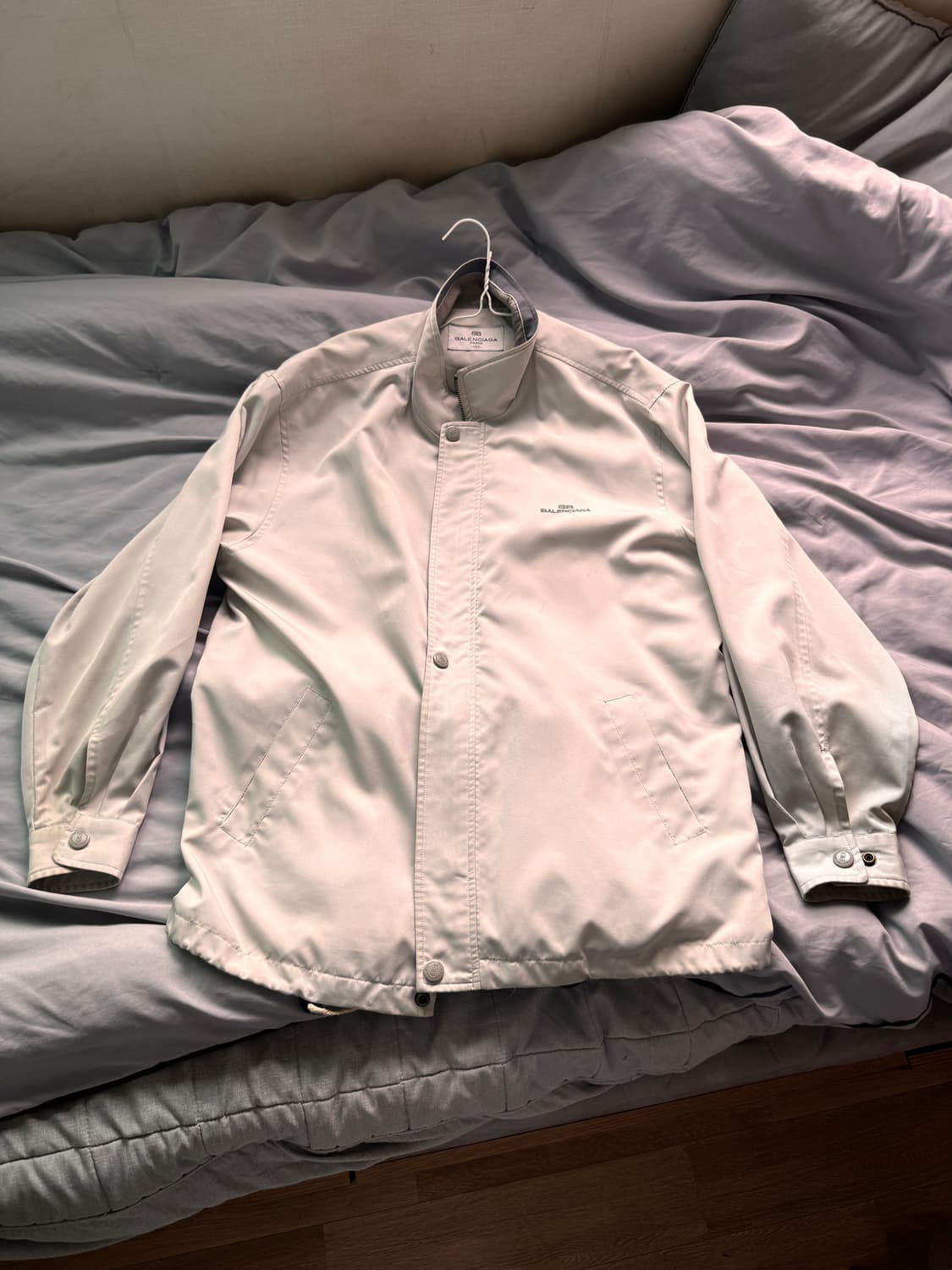 Balenciaga 발렌시아가 바람막이 팝니다 상품이미지1