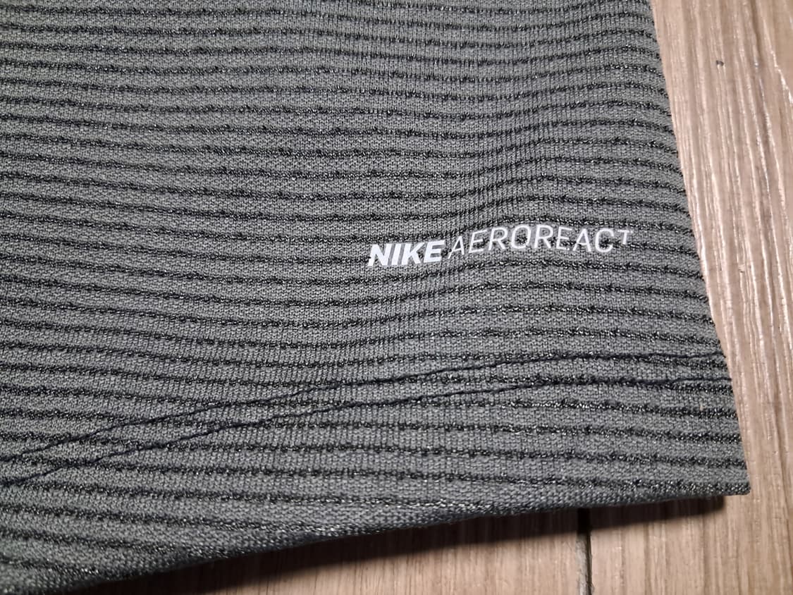 나이키 런닝 긴팔티 L 상품이미지4
