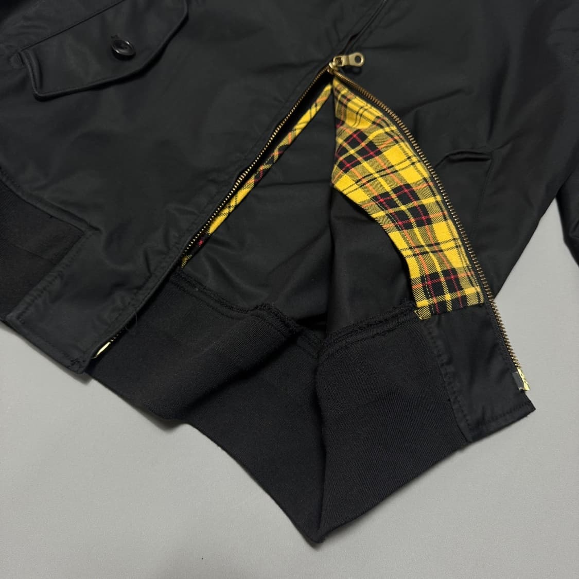 빔즈(BEAMS) 블랙컬러 트윌 코튼 집업 헤링턴 자켓 상품이미지4