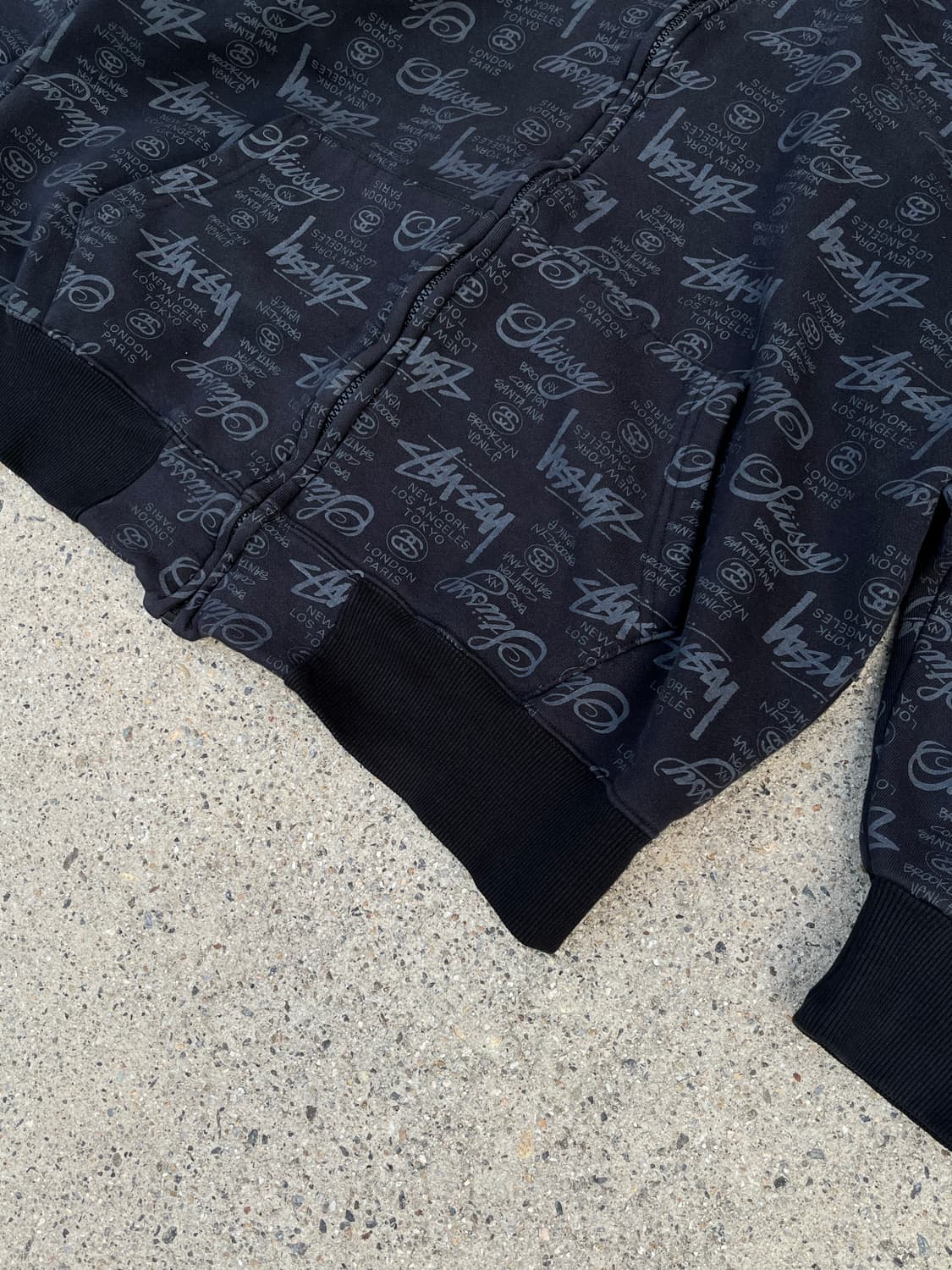 스투시 월드투어 로고 후드집업 상품이미지4