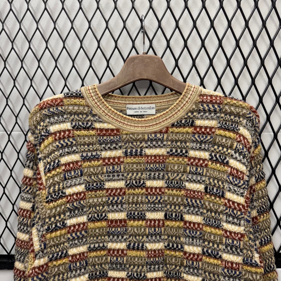 ITA VTG 울 니트 스웨터 엠보싱 디테일 루즈핏 베이지 상품이미지3