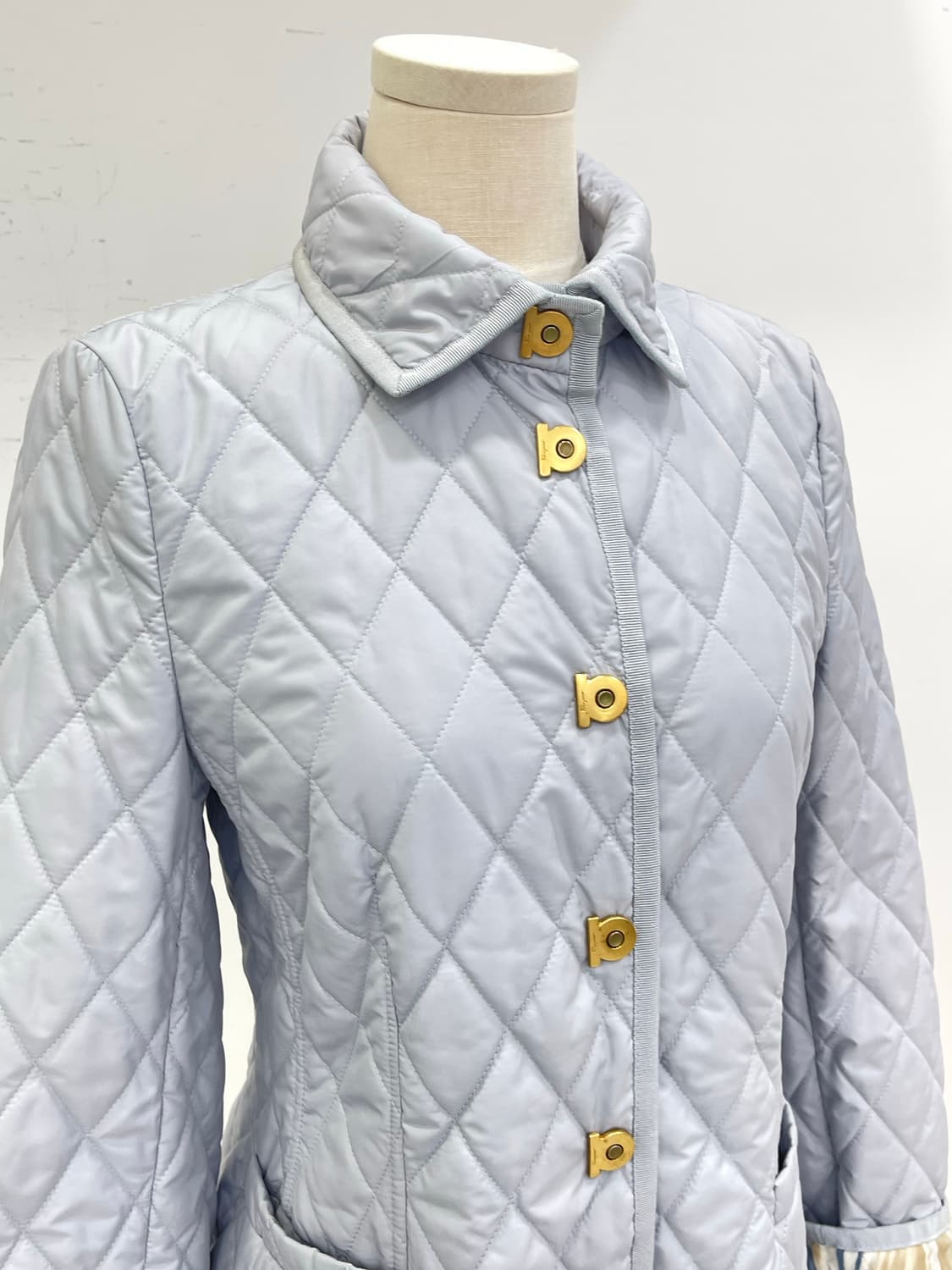 페라가모 간치니 퀼팅 자켓 상품이미지5