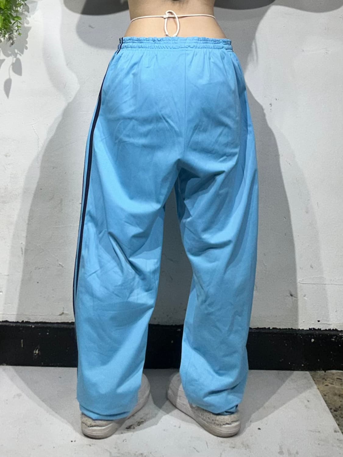 70s 아디다스 og 스카이 블루 파이어버드 대장급 와이드 팬츠 상품이미지3