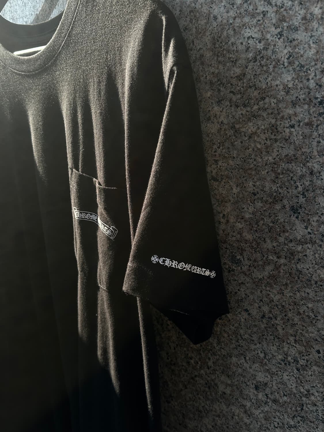 크롬하츠 스크롤라벨 티셔츠 상품이미지3