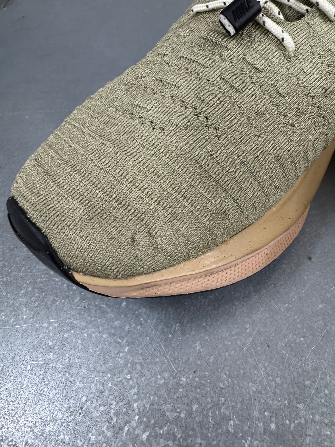 나이키 인피니티 런4 올리브 270 상품이미지7