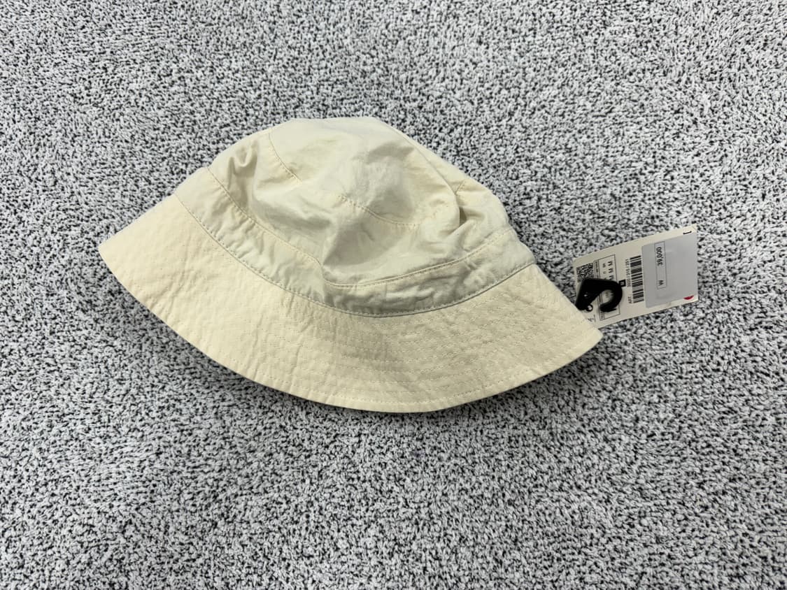 [새상품] 자라 하이테크 버킷햇 상품이미지1