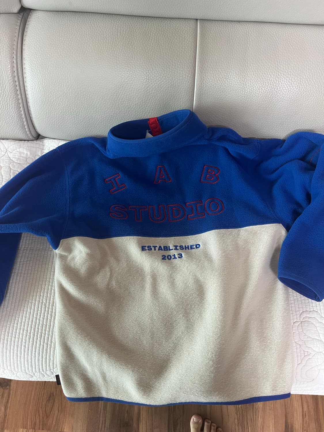 아이앱스튜디오 기묘한이야기 콜라보 플리스 s 상품이미지3