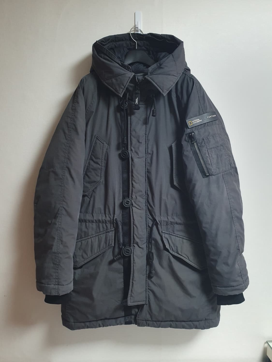 택포가 내셔널지오그래픽 패딩 블루 웨일 구스다운패딩 차콜그레이 100 상품이미지2