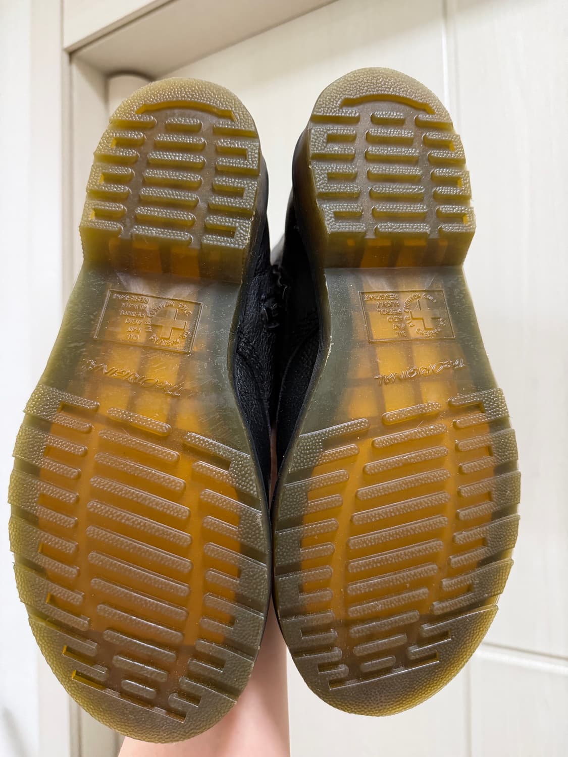 닥터마틴 1B60 20홀 240 상품이미지4