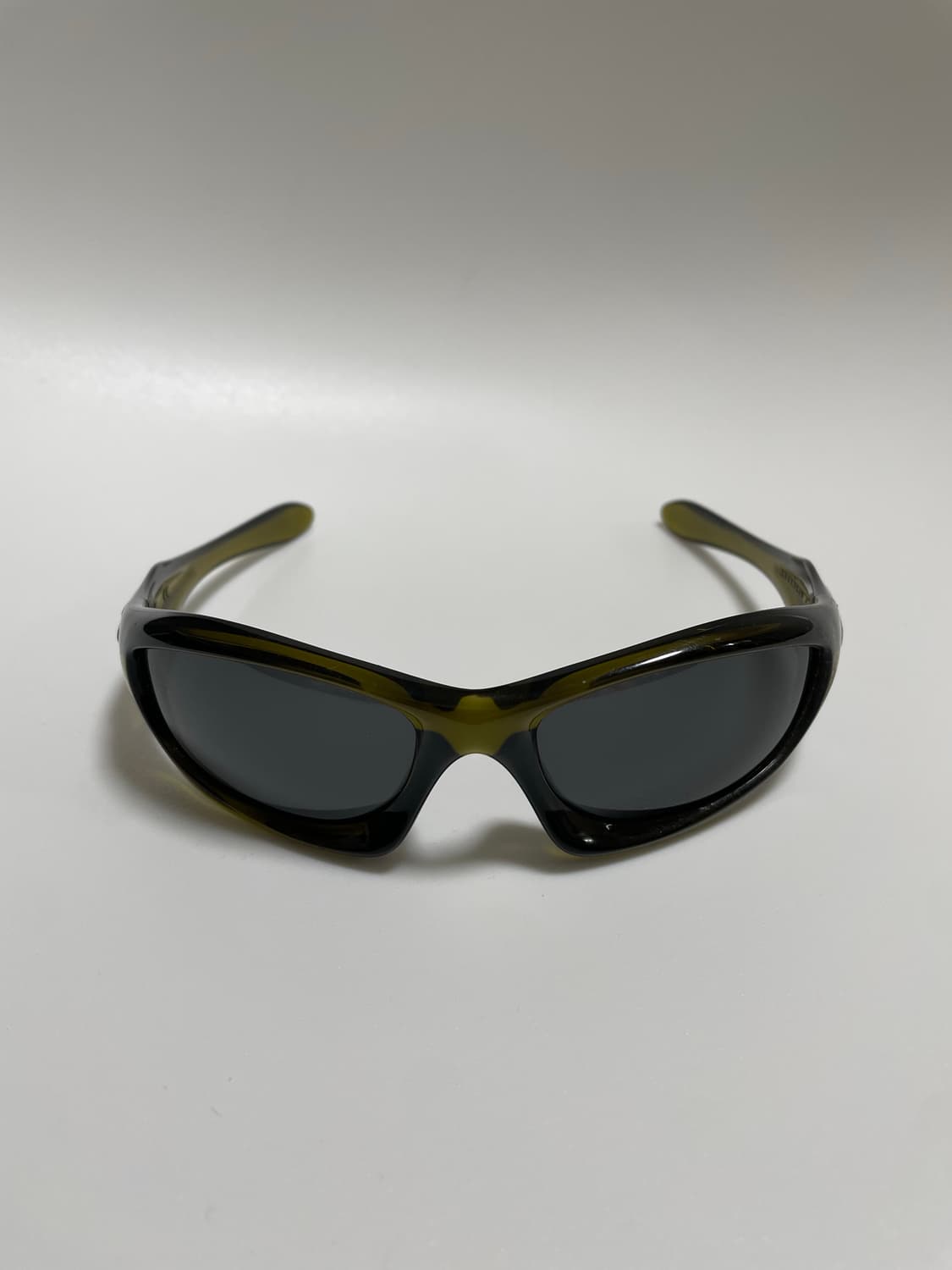 오클리 몬스터독 다크올리브 선글라스 상품이미지1