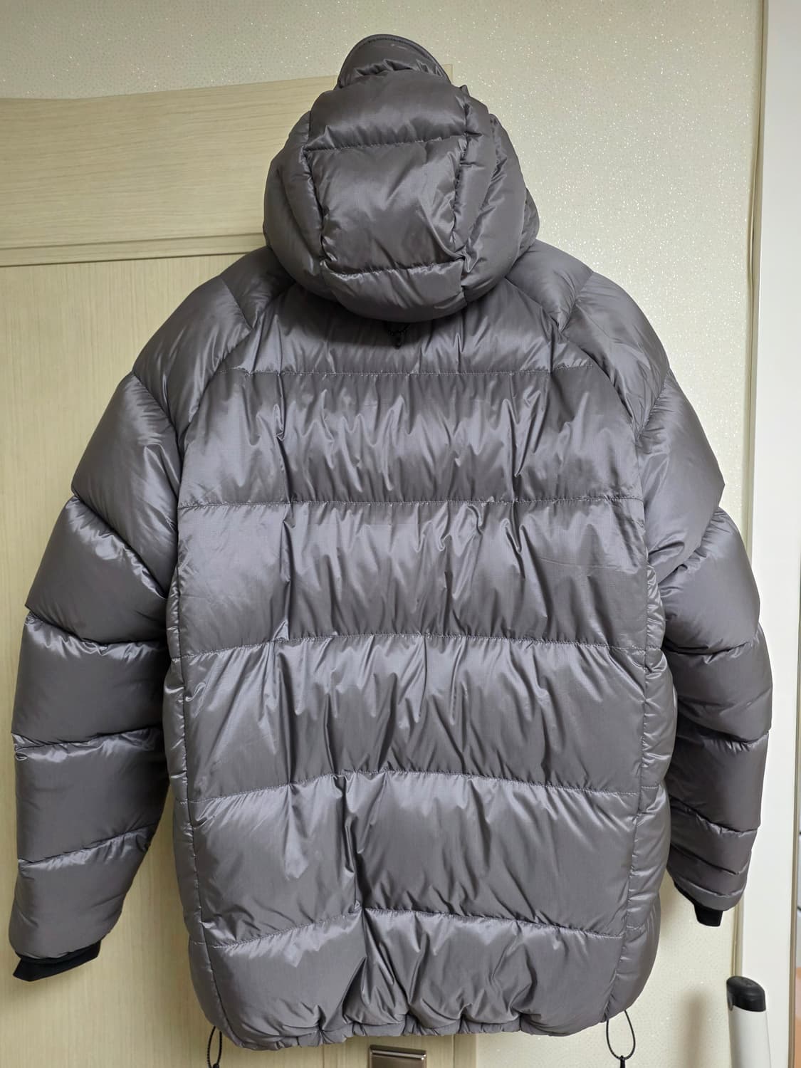 페더다운hd 애쉬그레이 M(100-103) 판매 상품이미지2