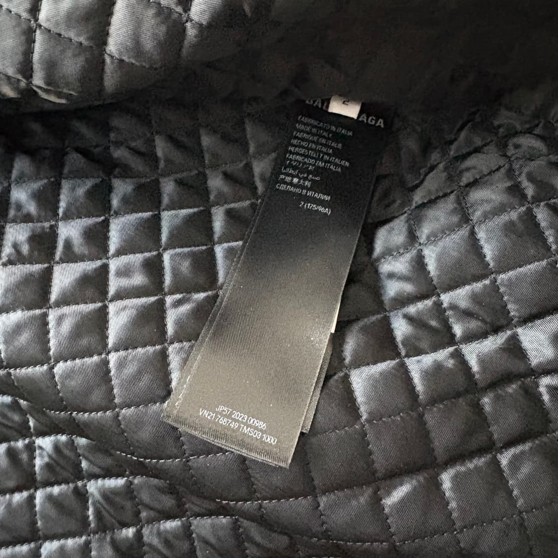 발렌시아가 디컨스트럭티드 레더 자켓 2 상품이미지2