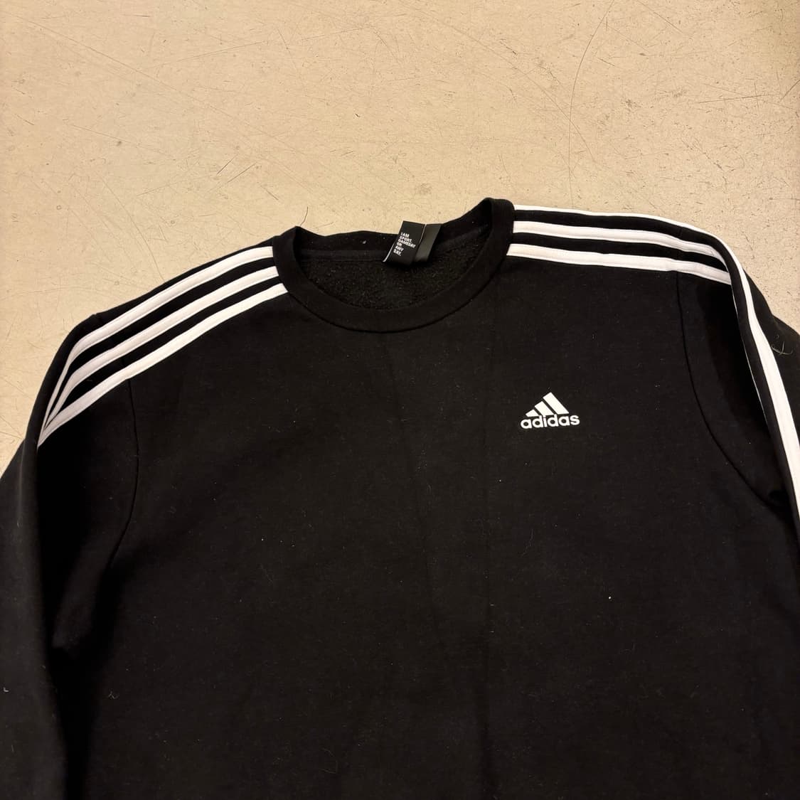 아디다스 스몰로고 삼선 맨투맨 상품이미지2