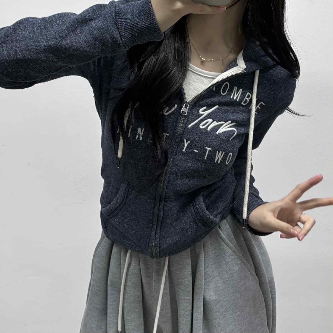 아베크롬비 y2k 여리핏 네이비 대장급 걸즈 후드집업 희귀져지(S) 상품이미지1
