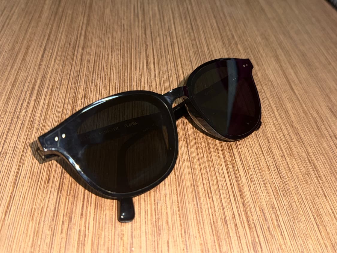 젠틀몬스터 랭 01 블랙 상품이미지4