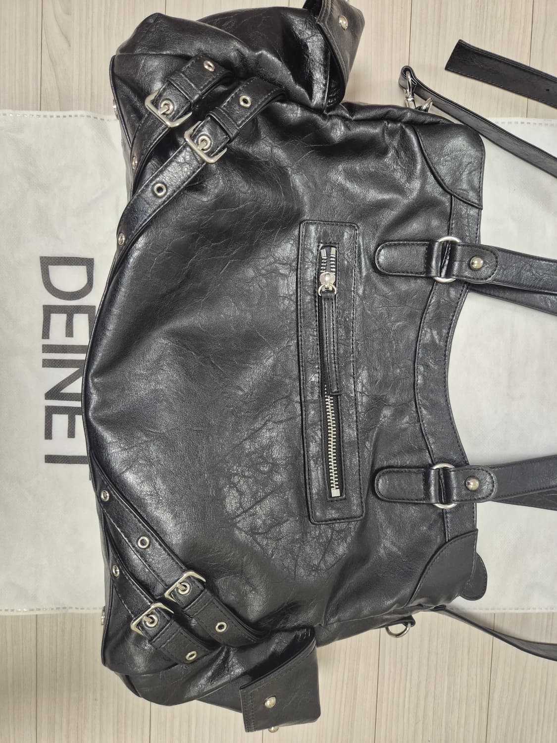 DEINET 다이닛 스터드 포 켓 빅백 블랙(더스트백,숄더끈 O 풀세트) 상품이미지1