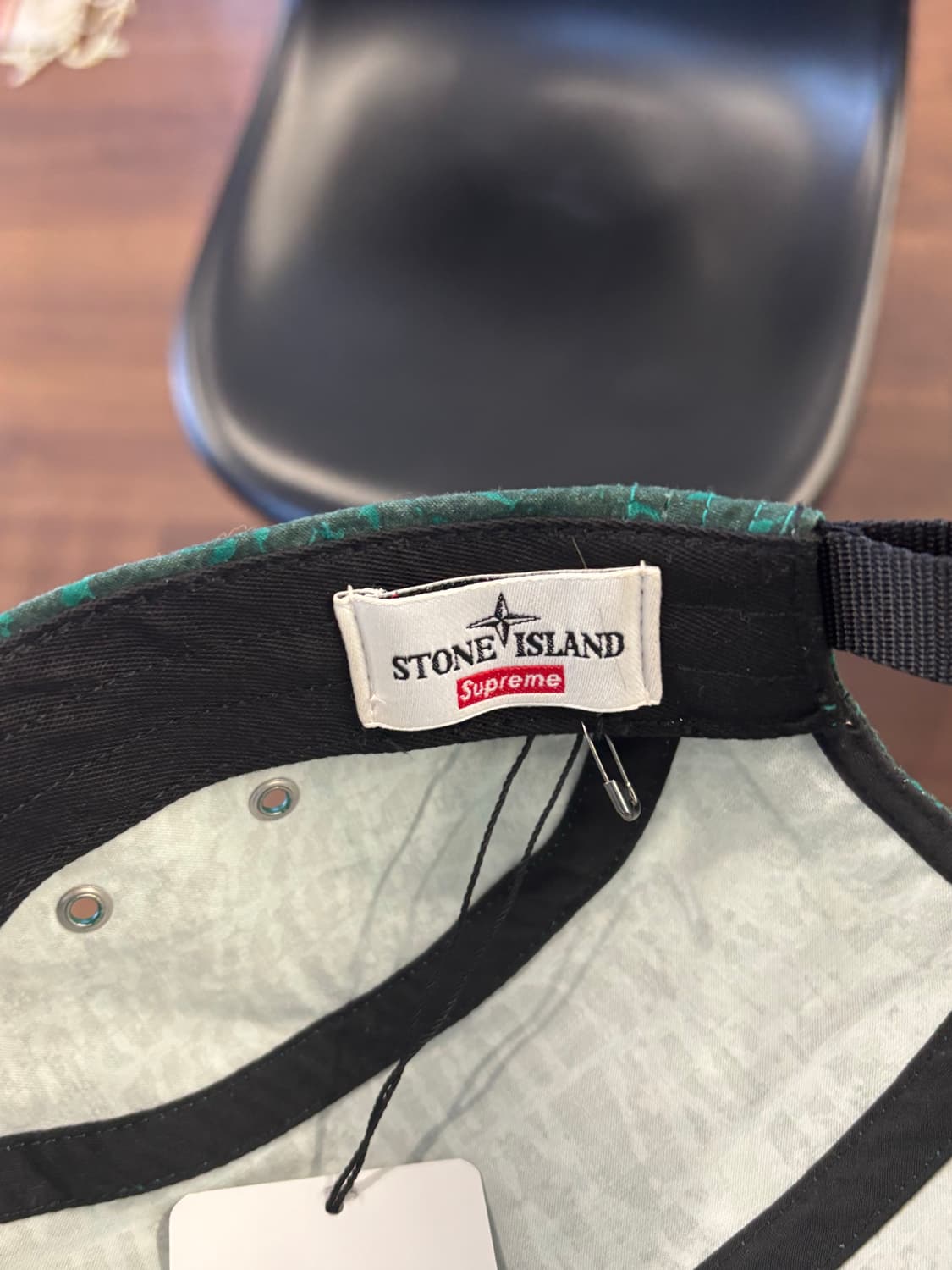 Supreme x stone island campcap 상품이미지4