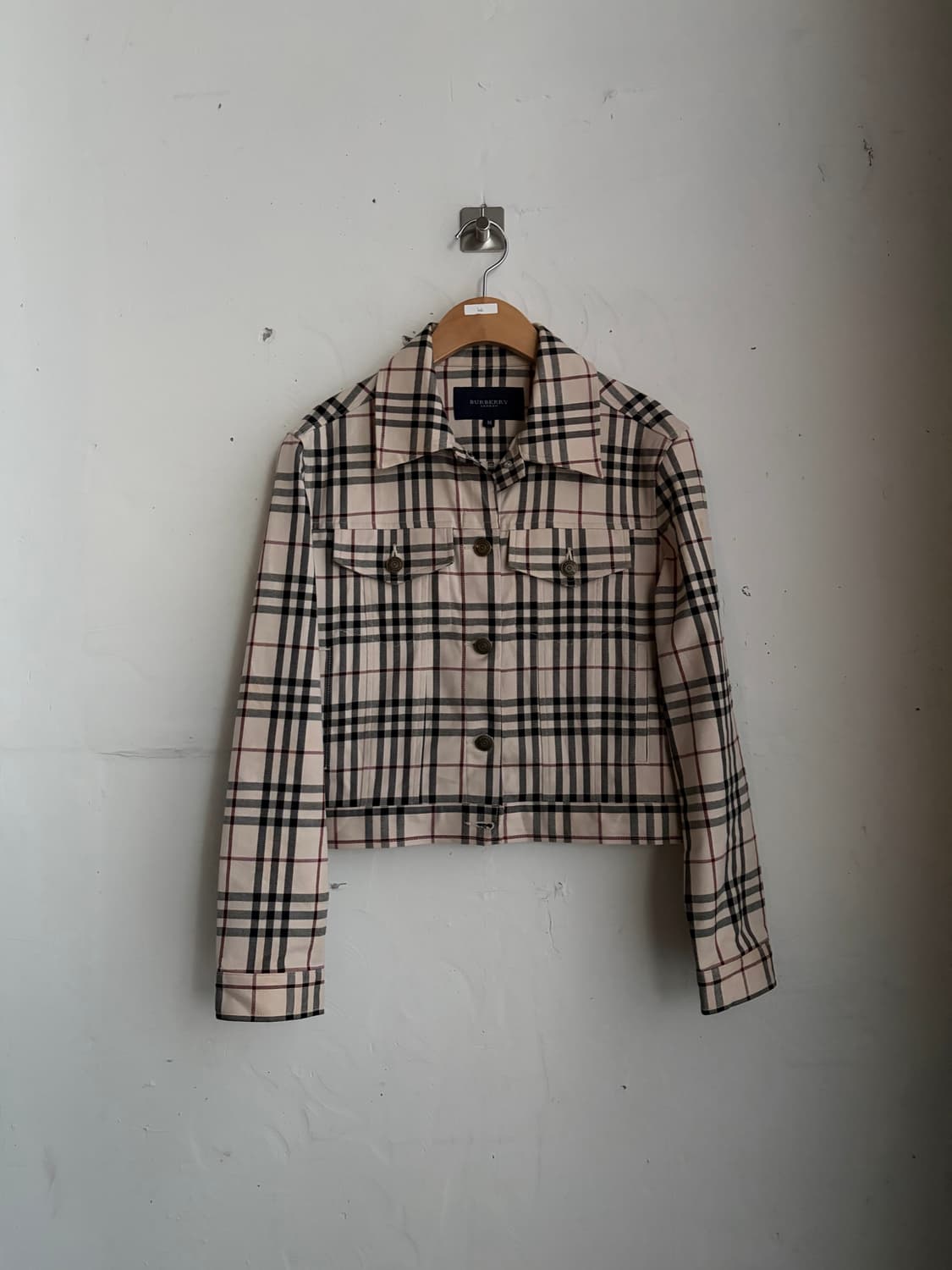 버버리 체크 숏 자켓 상품이미지1