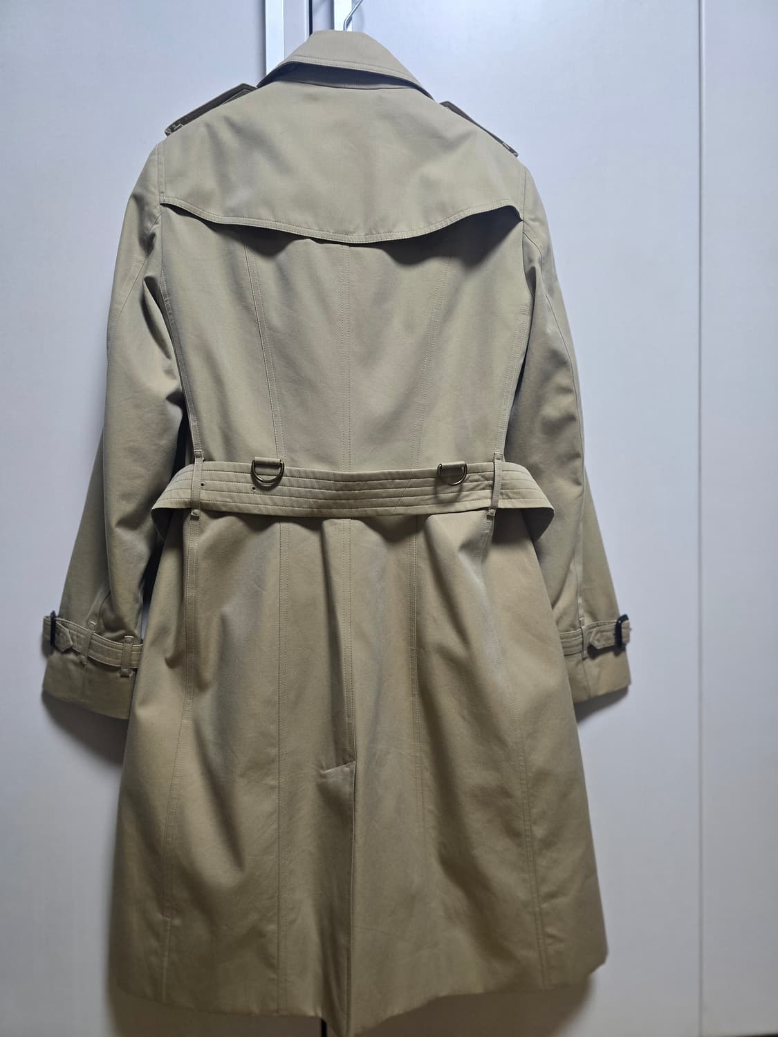 버버리 샌드링엄 트렌치 코트 상품이미지6