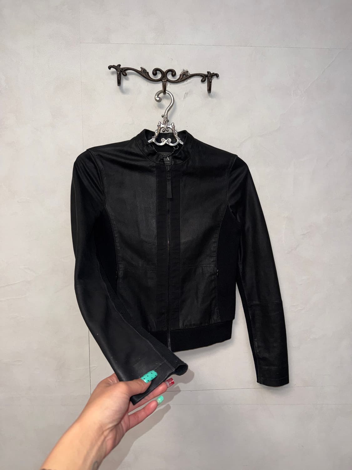 Armani Exchange black goat skin zipup 상품이미지3