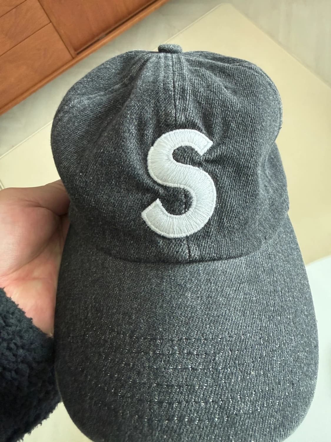 슈프림 케블라 캡 22ss 팝니다! 급처요! 상품이미지1