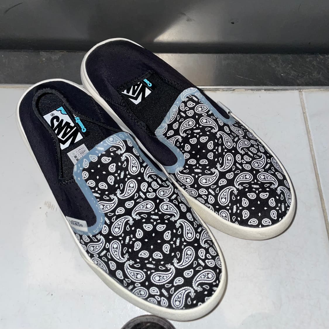 (260)반스 컴피쿠시 원 반다나 VN0A45J51KP 상품이미지2