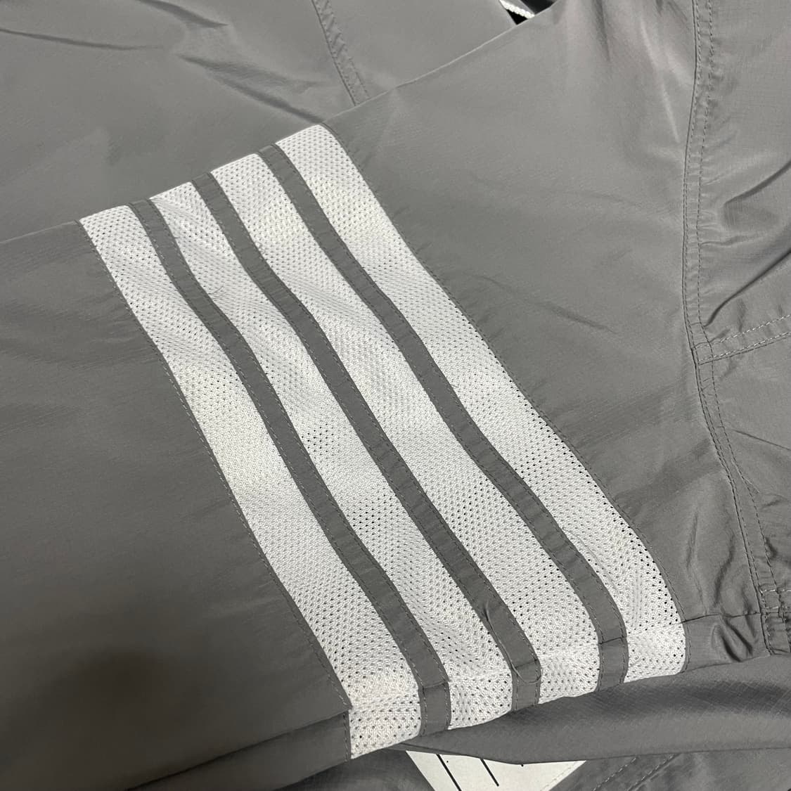 4사이즈 톰브라운 립스탑 바람막이 상품이미지4