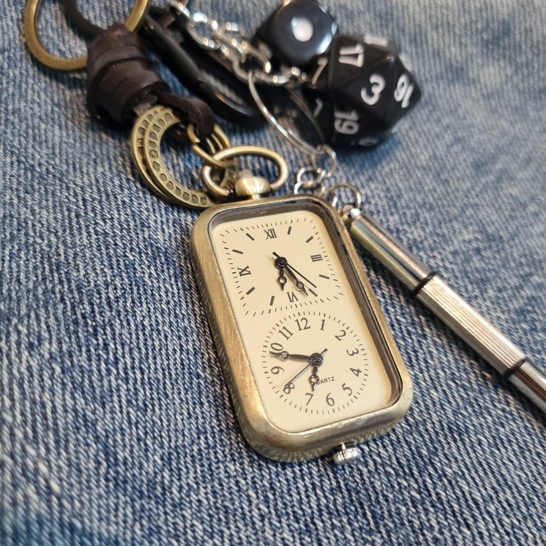 "Dark Fortune"(다크 포춘) 키링 keychain 상품이미지6