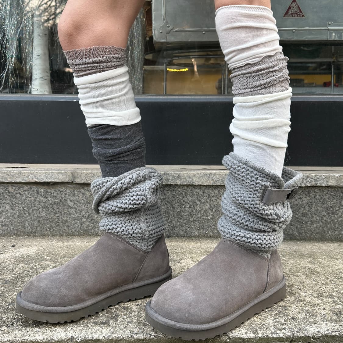 00s 그레이 니트 & 스웨이드 숏 어그 부츠 상품이미지7