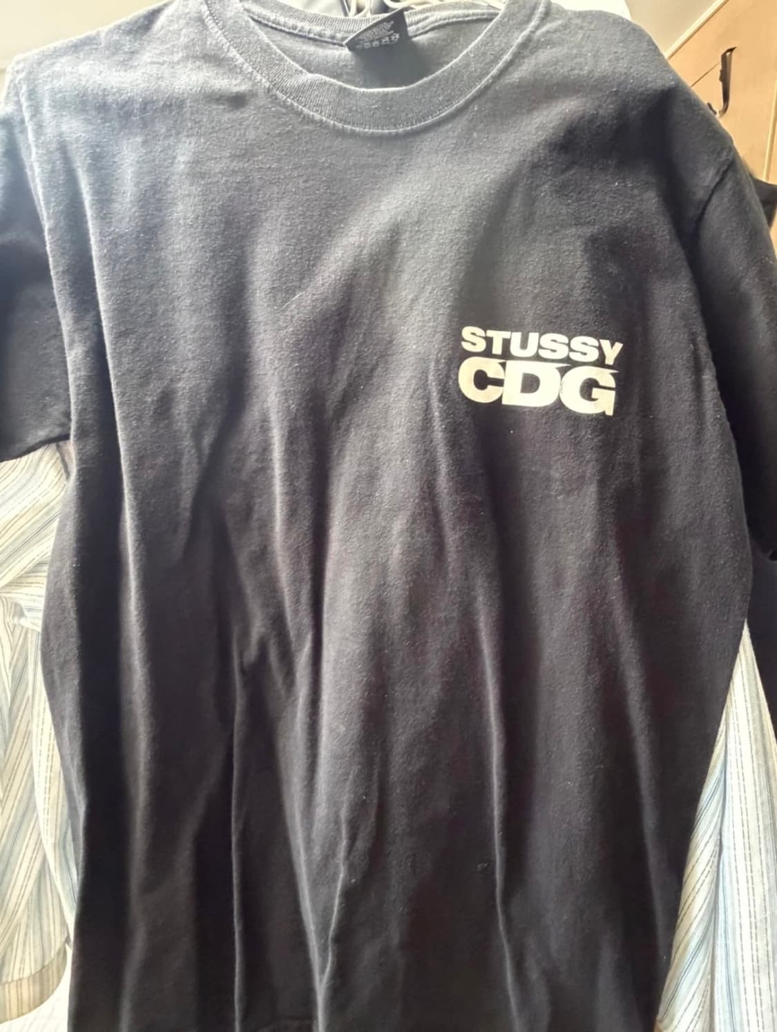스투시 x CDG 티셔츠 블랙 상품이미지2