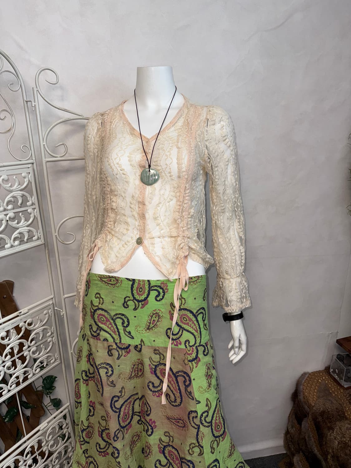 Pink beige ethnic lace shirring blouse 상품이미지4