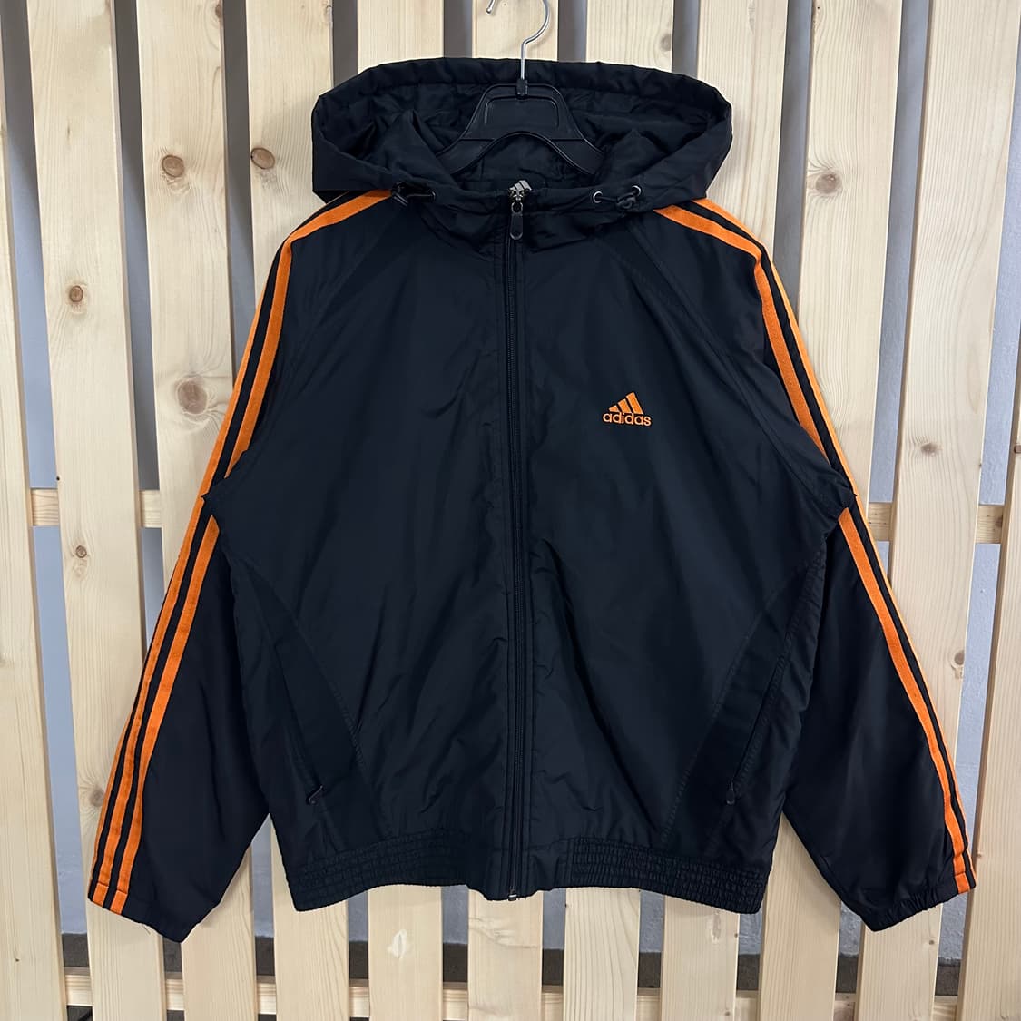 (M) 아디다스 블랙 오렌지 바람막이 자켓 상품이미지1