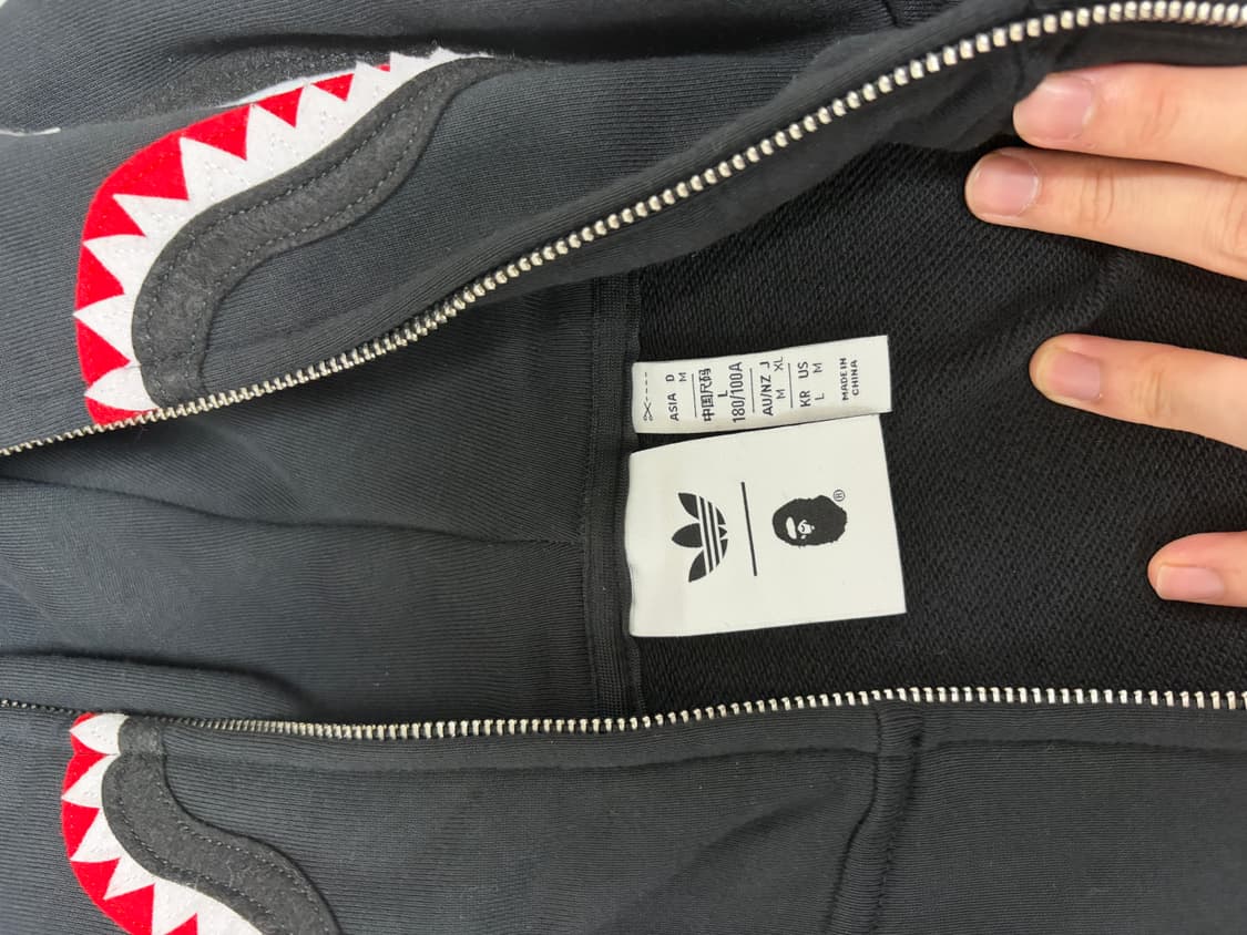 베이프 아디다스 후드집업 판매합니다 상품이미지2